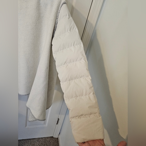 Sosken white wool fleece/down puffer wrap size S - Picture 12 of 12